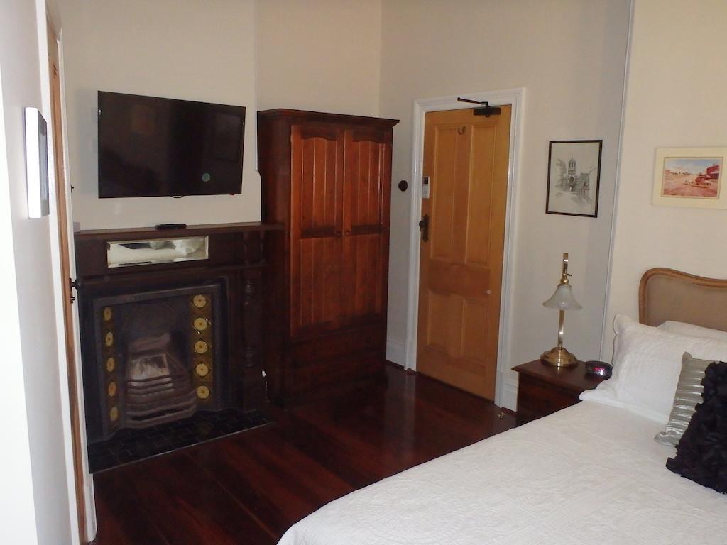 פרמנטל Hamptons Inn Bed & Breakfast חדר תמונה