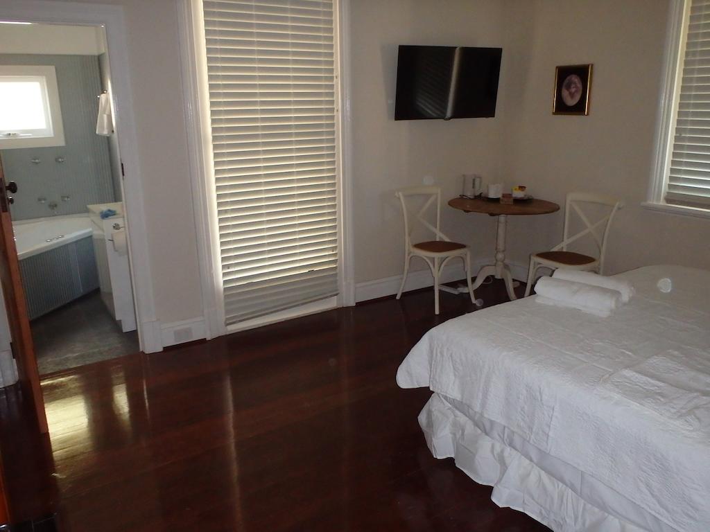 פרמנטל Hamptons Inn Bed & Breakfast חדר תמונה